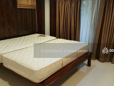 10110, Bangkok, Thailand 10110, Bangkok, Thailand