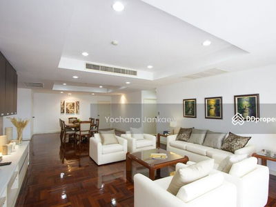 Sethiwan Palace Sukhumvit 4, Bangkok, Thailand Sethiwan Palace Sukhumvit 4, Bangkok, Thailand