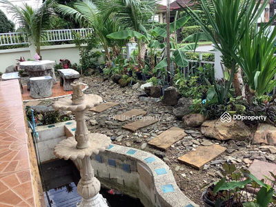 Gehäuse In Ban Ratsada, Thailand Gehäuse In Ban Ratsada, Thailand