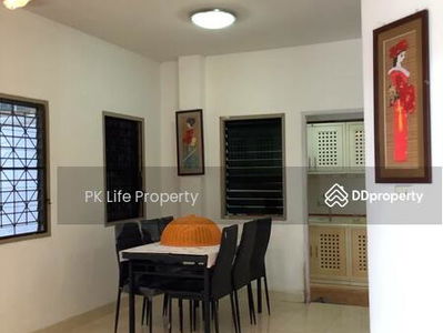 Housing in Ban Ratsada, Thailand Housing in Ban Ratsada, Thailand