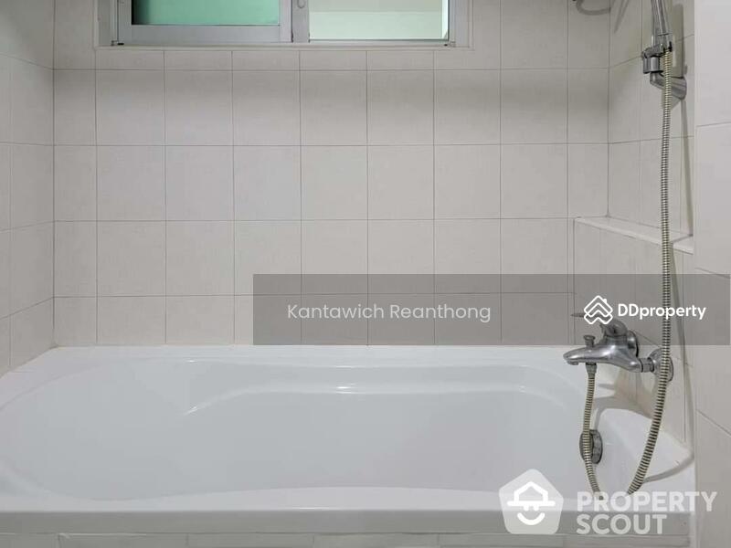 DownTown 49 Sukhumvit, Bangkok, Thailand