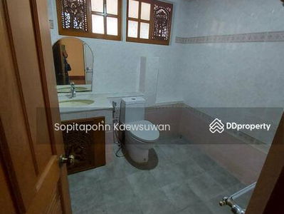 10120, Bangkok, Thailand 10120, Bangkok, Thailand