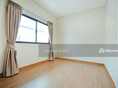 Patio Pattanakarn 38, Bangkok, Thailand Patio Pattanakarn 38, Bangkok, Thailand