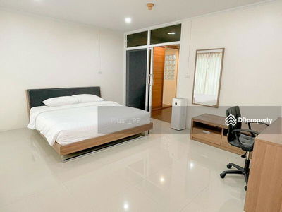 Saranjai Mansion, Bangkok, Thailand Saranjai Mansion, Bangkok, Thailand