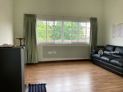 Soi Kasorn, Bangkok, Thailand Soi Kasorn, Bangkok, Thailand