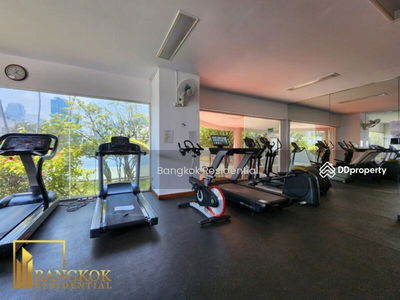 D.S. Tower 1 Sukhumvit 33, Bangkok, Thailand D.S. Tower 1 Sukhumvit 33, Bangkok, Thailand