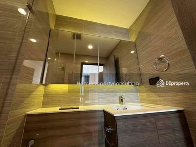 Whizdom Essence, Bangkok, Thailand Whizdom Essence, Bangkok, Thailand