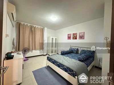 Spacious 3-Bedroom House, Bangkok, Thailand Spacious 3-Bedroom House, Bangkok, Thailand