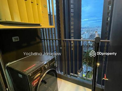 Life Asoke-Rama 9, Bangkok, Thailand Life Asoke-Rama 9, Bangkok, Thailand