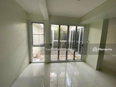 For rent, Seri Village, Rama IX 41, area 106 wa, Bangkok, Thailand For rent, Seri Village, Rama IX 41, area 106 wa, Bangkok, Thailand