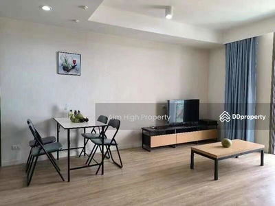 Siamese Surawong, Bangkok, Thailand Siamese Surawong, Bangkok, Thailand