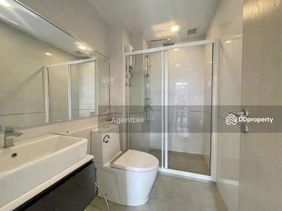 The Metropolis Samrong Interchange, Samut Prakan, Thailand The Metropolis Samrong Interchange, Samut Prakan, Thailand