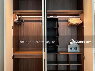 Sindhorn Residence, Bangkok, Thailand Sindhorn Residence, Bangkok, Thailand