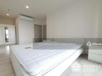 Life Sukhumvit 48, Bangkok, Thailand Life Sukhumvit 48, Bangkok, Thailand