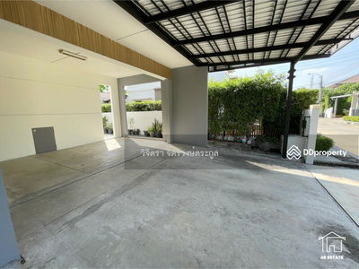 Mantana Lake Watcharapol, Bangkok, Thailand Mantana Lake Watcharapol, Bangkok, Thailand