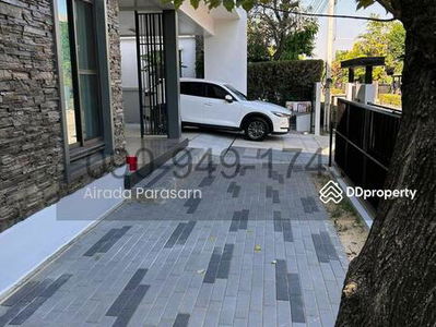 Manthana Onnut–Wongwaen 4, Bangkok, Thailand Manthana Onnut–Wongwaen 4, Bangkok, Thailand