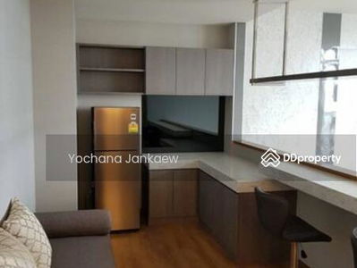 Park Origin Phrom Phong, Bangkok, Thailand Park Origin Phrom Phong, Bangkok, Thailand