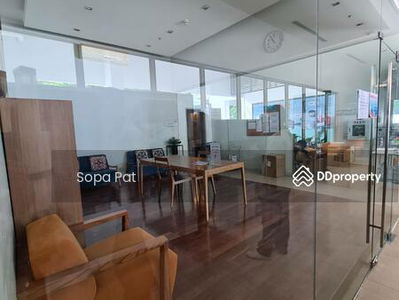 IDEO Sathorn-Taksin, Bangkok, Thailand IDEO Sathorn-Taksin, Bangkok, Thailand