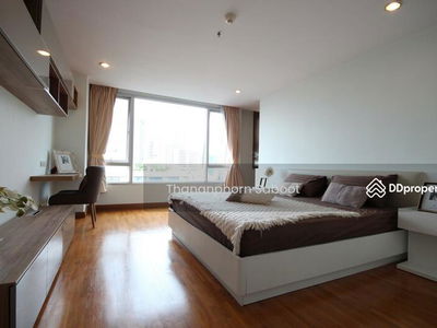 Queen's Park View, Bangkok, Thailand Queen's Park View, Bangkok, Thailand