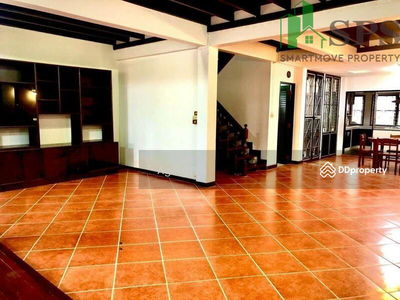 Single house for rent located in Soi Sukhumvit 71 (SPSAM1162), Bangkok, Thailand Single house for rent located in Soi Sukhumvit 71 (SPSAM1162), Bangkok, Thailand