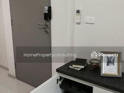 Life Ratchadapisek, Bangkok, Thailand Life Ratchadapisek, Bangkok, Thailand