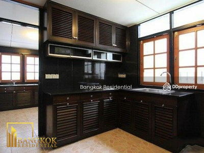 Single House in Compound, Bangkok, Thailand Single House in Compound, Bangkok, Thailand