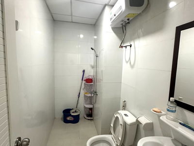 Topaz Elite, Vietnam Topaz Elite, Vietnam