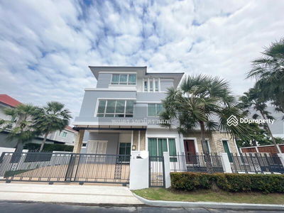 Grand Bangkok Boulevard Rama 9-Srinagarindra, Bangkok, Thailand Grand Bangkok Boulevard Rama 9-Srinagarindra, Bangkok, Thailand