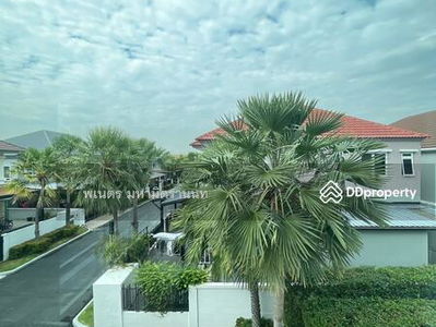 Grand Bangkok Boulevard Rama 9-Srinagarindra, Bangkok, Thailand Grand Bangkok Boulevard Rama 9-Srinagarindra, Bangkok, Thailand