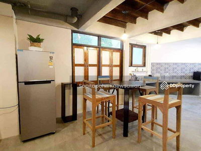 10330, Bangkok, Thailand 10330, Bangkok, Thailand