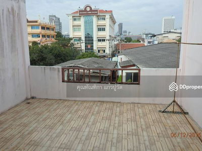 Townhome for rent, 3 floors, 35 sq m, 3 bedrooms, 3 bathrooms, 4 air conditioners (empty house), suitable for office and living. (Company registration is possible, Bangkok, Thailand Townhome for rent, 3 floors, 35 sq m, 3 bedrooms, 3 bathrooms, 4 air conditioners (empty house), suitable for office and living. (Company registration is possible, Bangkok, Thailand
