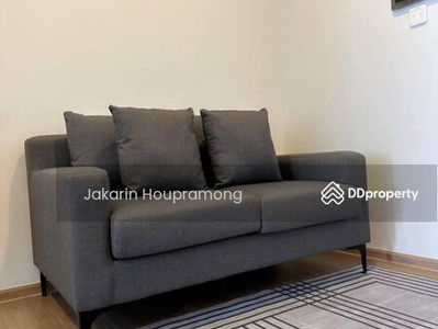 Chewathai Pinklao, Bangkok, Thailand Chewathai Pinklao, Bangkok, Thailand