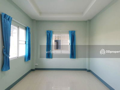 Suetrong Village, Pathum Thani, Thailand Suetrong Village, Pathum Thani, Thailand