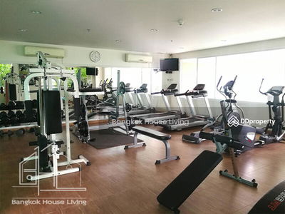 Piyathip Place, Bangkok, Thailand Piyathip Place, Bangkok, Thailand