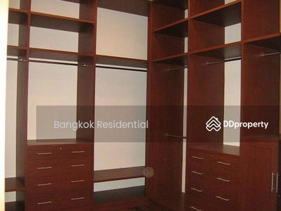 4 Bedroom House in Soi Soonvijai, Bangkok, Thailand 4 Bedroom House in Soi Soonvijai, Bangkok, Thailand