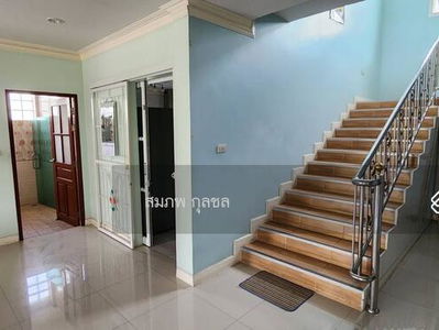80127 - Large detached house for rent, area 1 rai, meets the needs of commerce or a large family, Chalong Krung Road, Bangkok., Thailand 80127 - Large detached house for rent, area 1 rai, meets the needs of commerce or a large family, Chalong Krung Road, Bangkok., Thailand