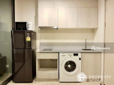 Life Sukhumvit 48, Bangkok, Thailand Life Sukhumvit 48, Bangkok, Thailand