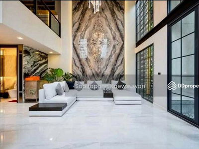 Quarter 31, Bangkok, Thailand Quarter 31, Bangkok, Thailand