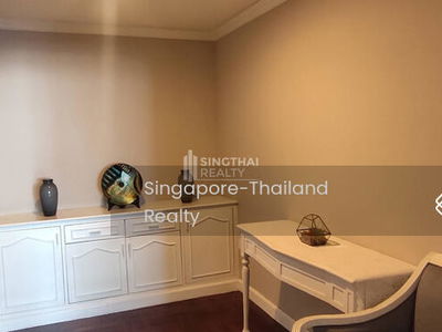 Le Chateau Mansion, Bangkok, Thailand Le Chateau Mansion, Bangkok, Thailand