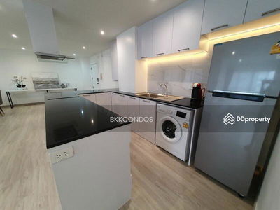 Silom Condominium, Bangkok, Thailand Silom Condominium, Bangkok, Thailand