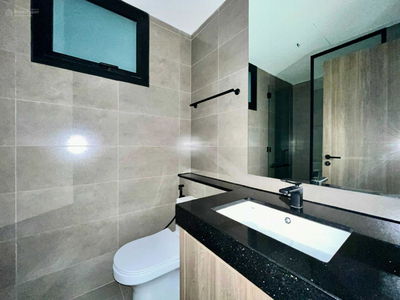 Of The Sun, Vietnam Of The Sun, Vietnam