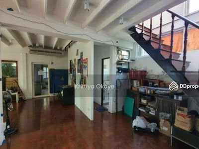 10400, Bangkok, Thailand 10400, Bangkok, Thailand