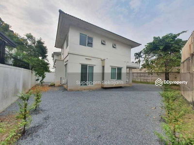 Pruklada Bangyai, Nonthaburi, Thailand Pruklada Bangyai, Nonthaburi, Thailand