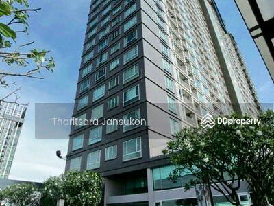 Thru Thonglor, Bangkok, Thailand Thru Thonglor, Bangkok, Thailand