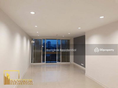 Fragrant 71, Bangkok, Thailand Fragrant 71, Bangkok, Thailand