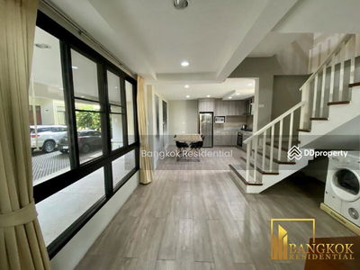 House in Compound, Bangkok, Thailand House in Compound, Bangkok, Thailand