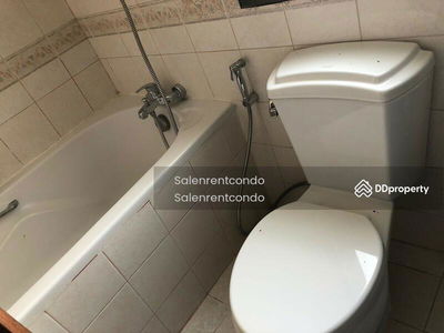 Adamas Phahonyotin, Bangkok, Thailand Adamas Phahonyotin, Bangkok, Thailand