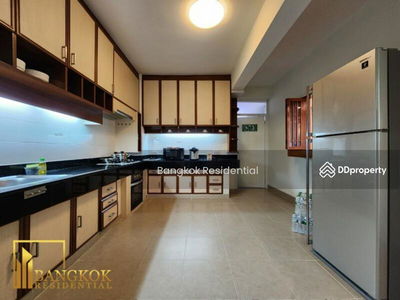 Karolyn Court - 2 Bedroom Apartment in Ploenchit, Bangkok, Thailand Karolyn Court - 2 Bedroom Apartment in Ploenchit, Bangkok, Thailand