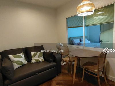 Life @ Sukhumvit 65, Bangkok, Thailand Life @ Sukhumvit 65, Bangkok, Thailand