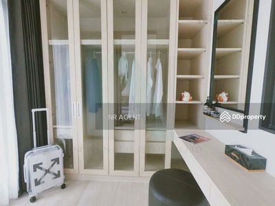 Life One Wireless, Bangkok, Thailand Life One Wireless, Bangkok, Thailand